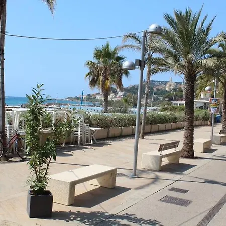 Angi בית נופש